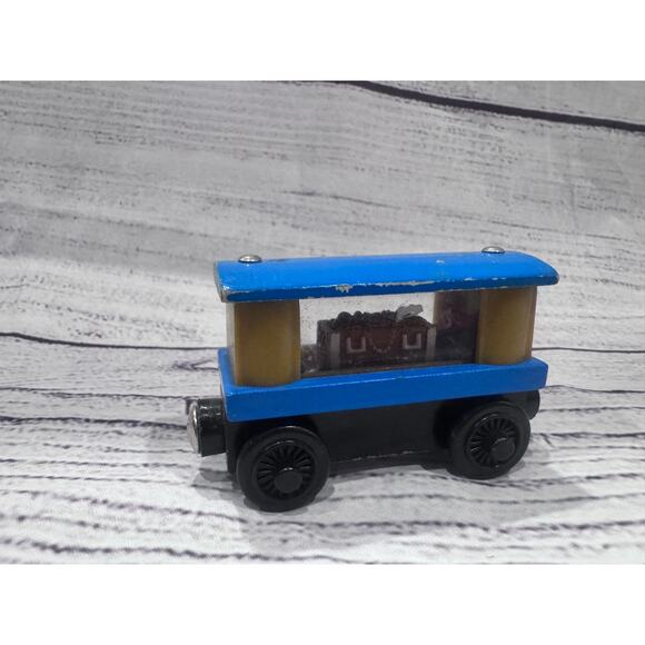 Vintage Thomas & Friends Wooden Railway Jewel Car - Picture 2 of 4